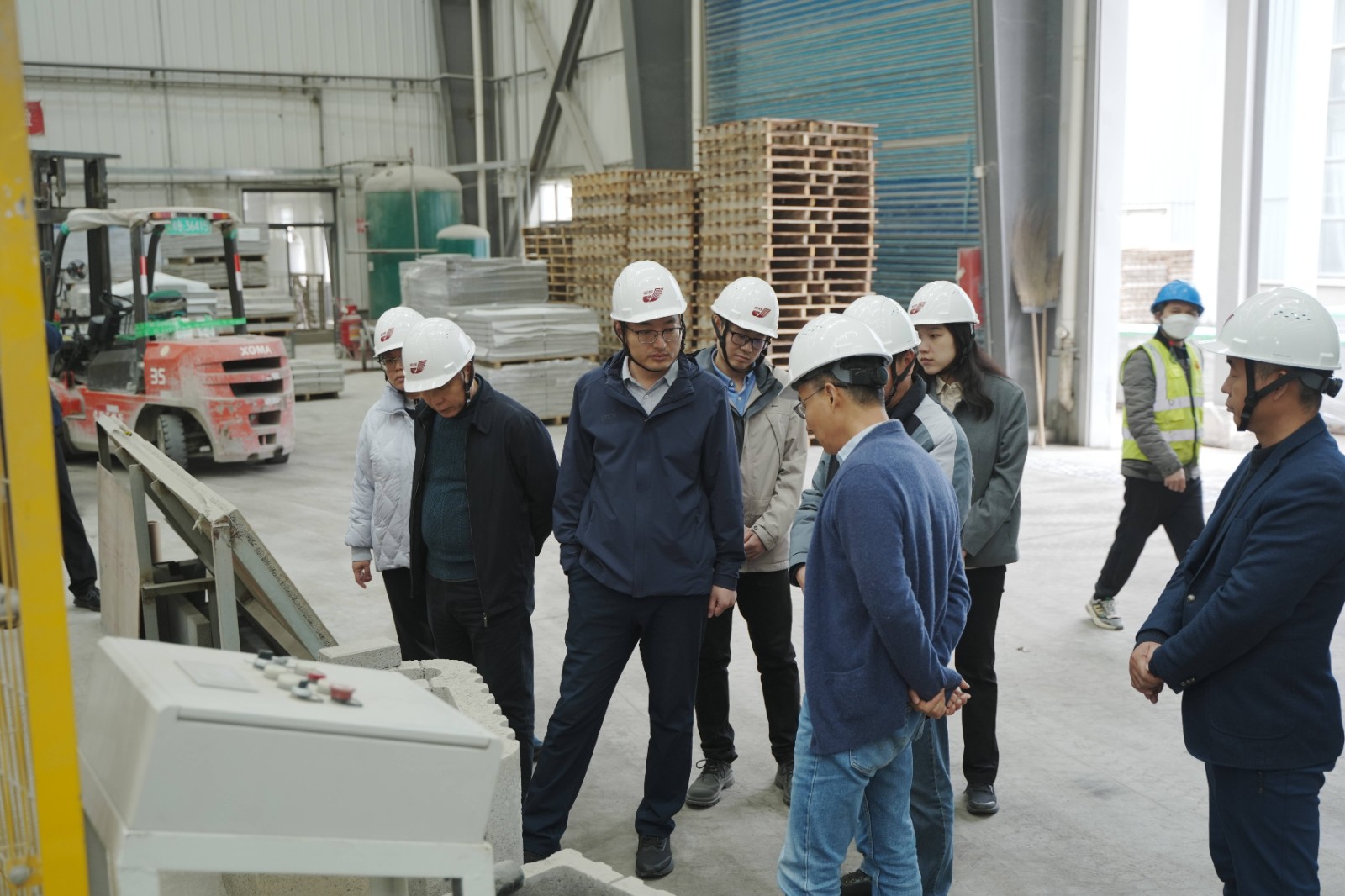 生產(chǎn)車間現(xiàn)場(chǎng).jpg 生產(chǎn)車間現(xiàn)場(chǎng).jpg